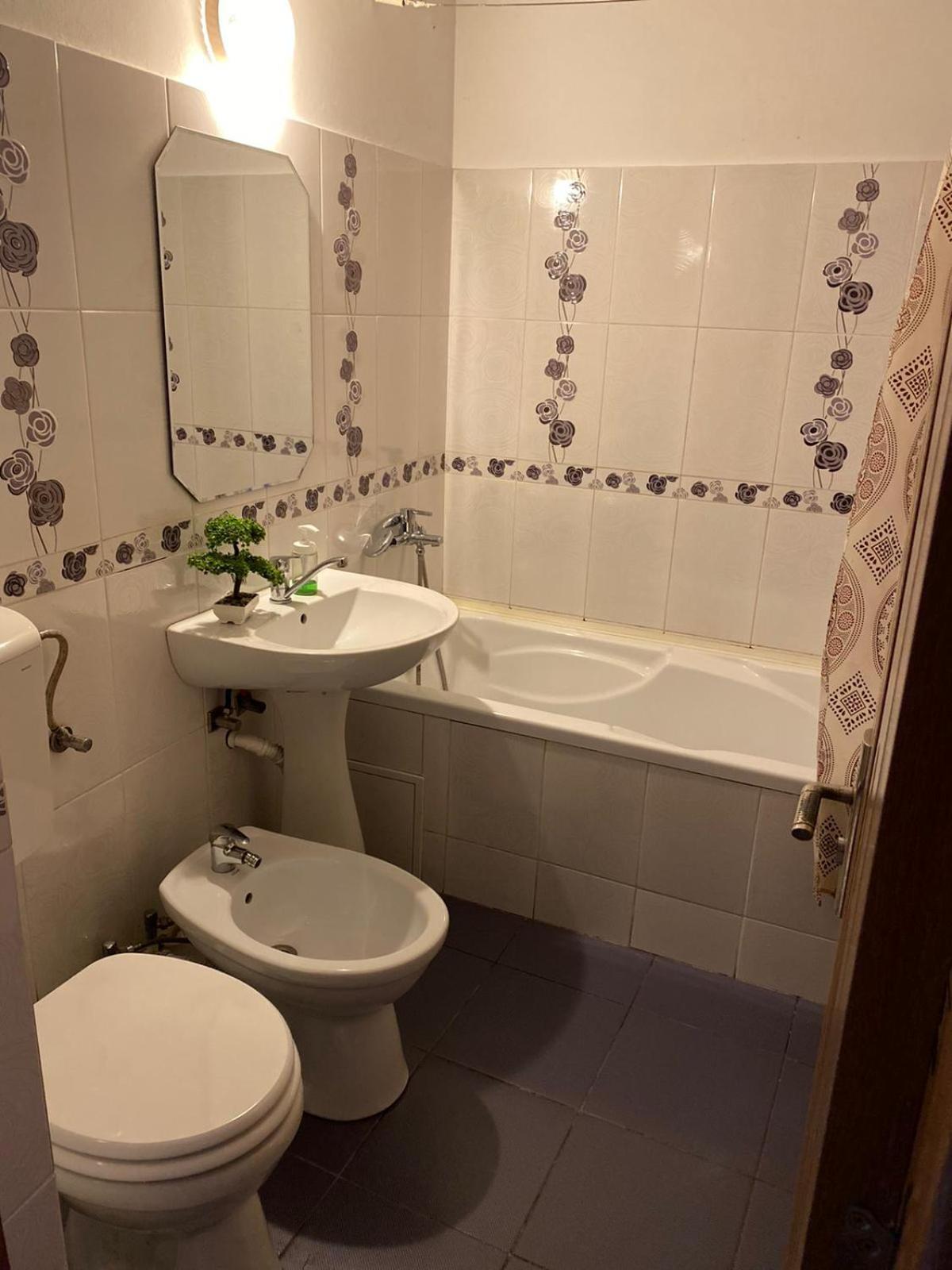 Eva Apartments Mall 90Mp 바커우 외부 사진